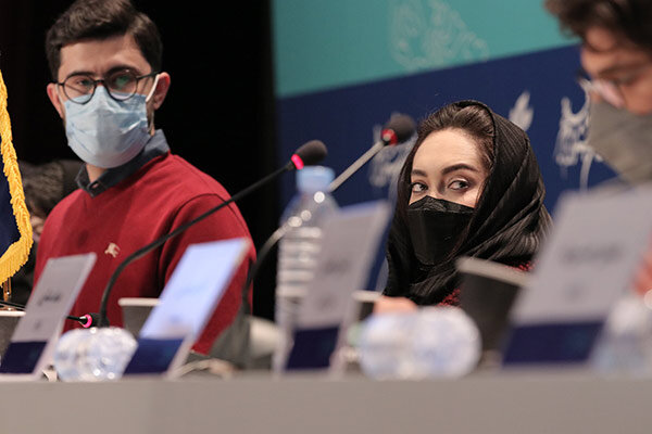 اجرای نشست خبری فجر نه مثل تلویزیون است نه صحنه/واکنش به انتقادها