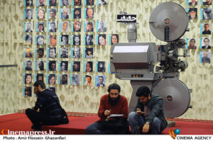 اتاق جنگ رسانه‌ای نداریم/ فیلمسازی بحران در ایران دچار مشکل است – اخبار سینمای ایران و جهان
